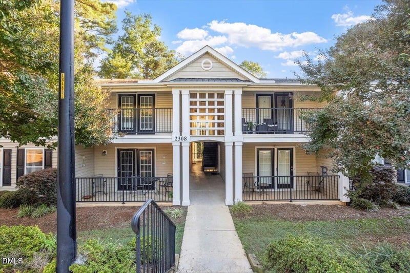 2308 Myron Dr #201, Raleigh, NC 27607