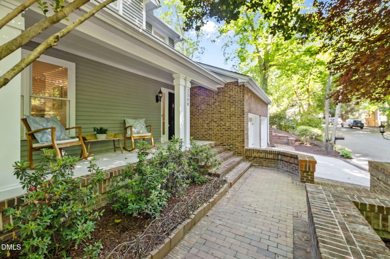 2308 Oxford Hills Dr, Raleigh, NC 27608