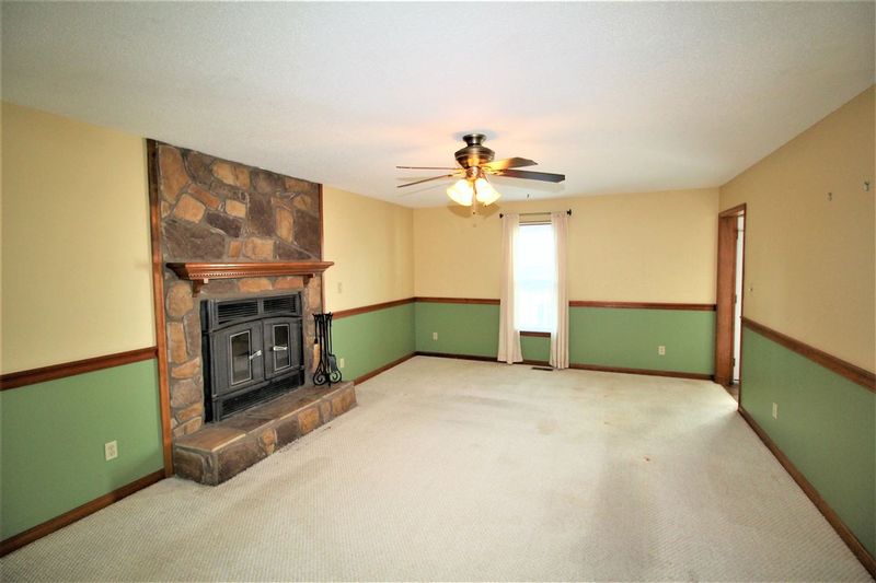 2308 White Oak Cir, Clayton, NC 27520