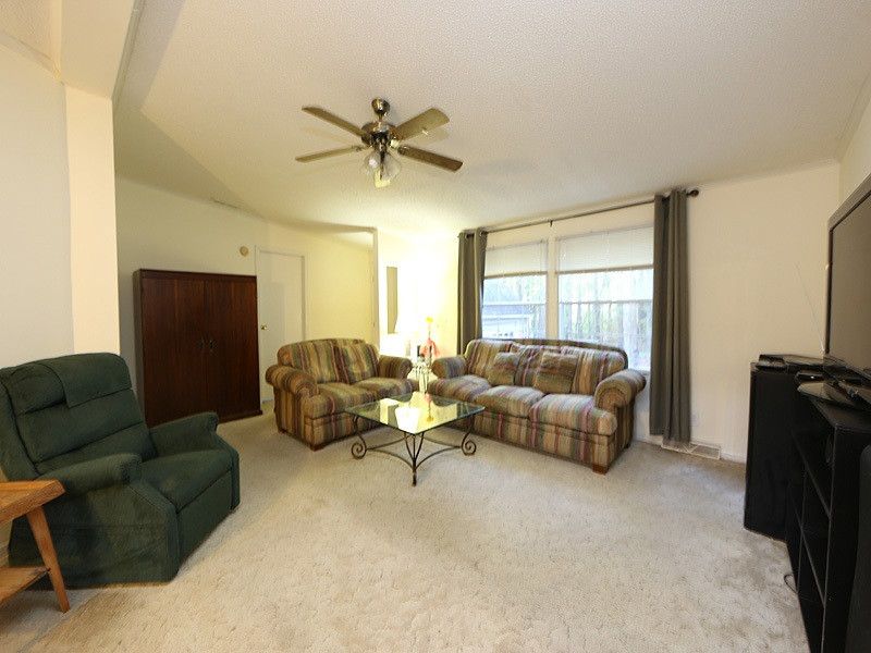2309 Raintree Dr, Clayton, NC 27520