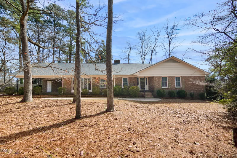 2309 Stewart St, Fuquay Varina, NC 27526