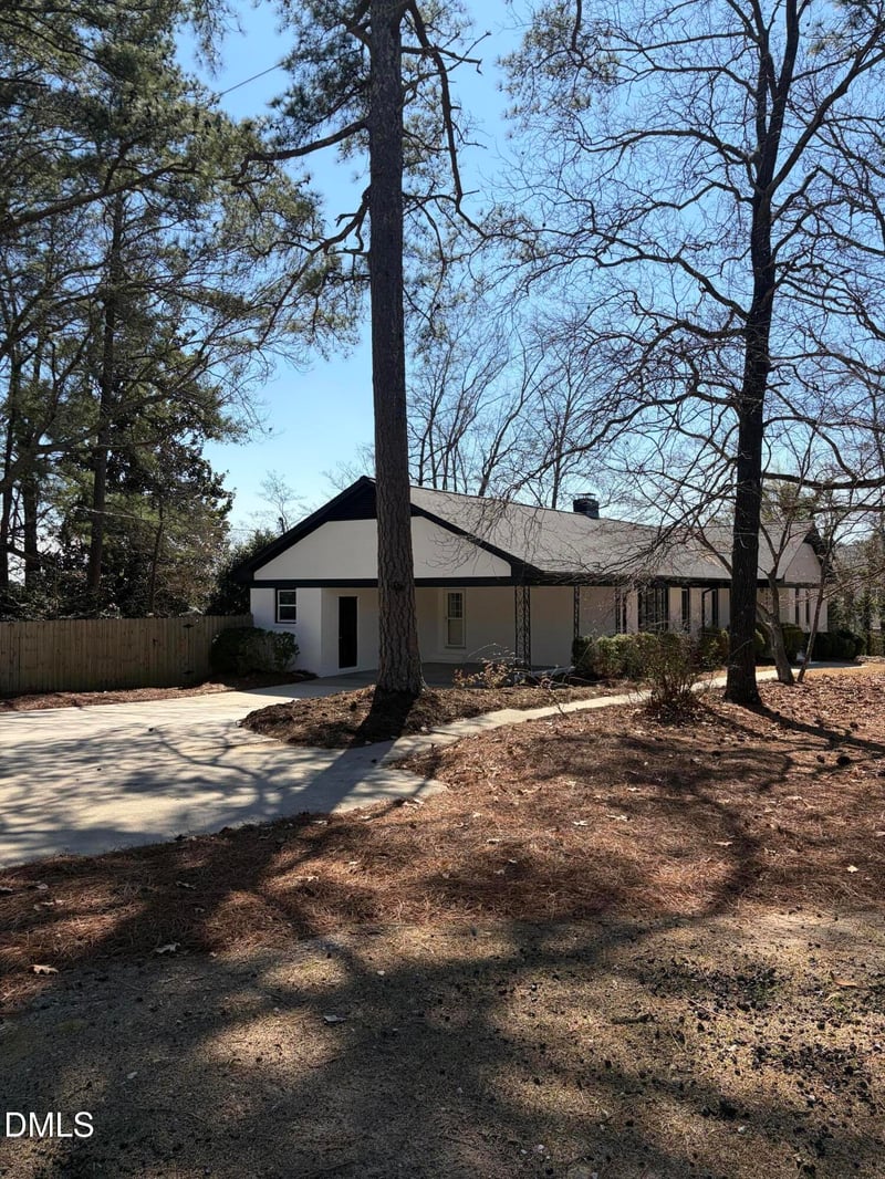 2309 Stewart St, Fuquay Varina, NC 27526