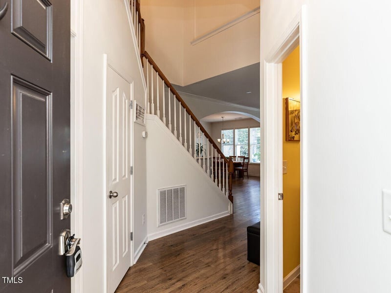 231 Churchview St, Cary, NC 27513