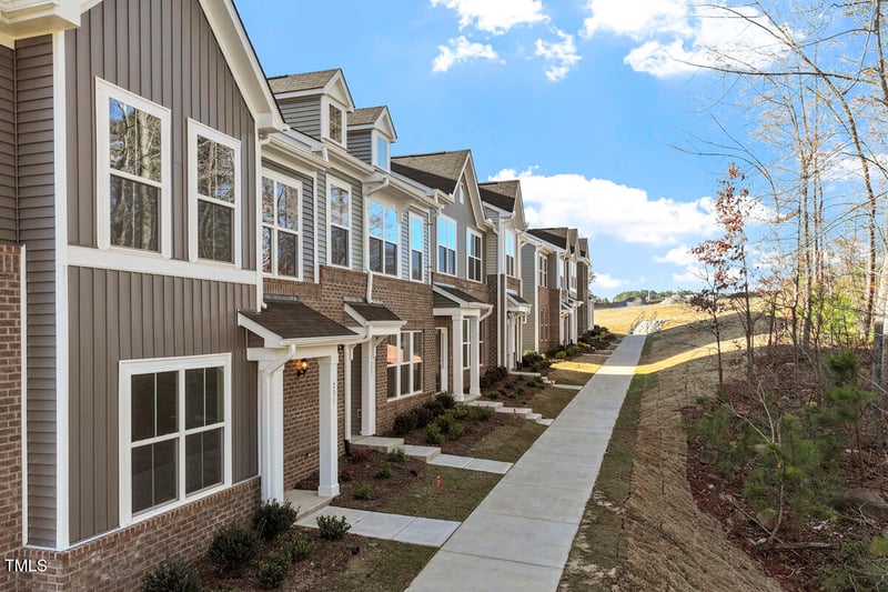 231 Frosted Iris Ln #174, Garner, NC 27529