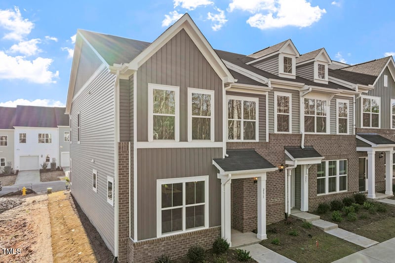 231 Frosted Iris Ln #174, Garner, NC 27529