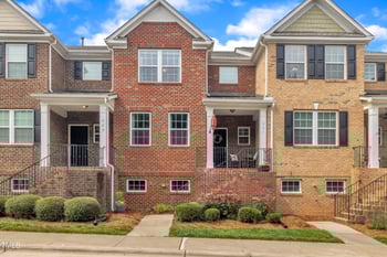 231 Grindstone Dr, Apex, NC 27502