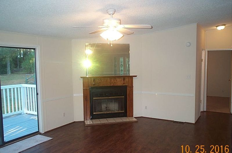 231 Howards Ln, Dunn, NC 28334