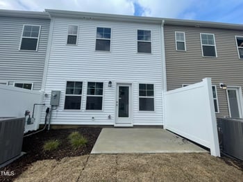 231 Paramount Dr, Smithfield, NC 27577