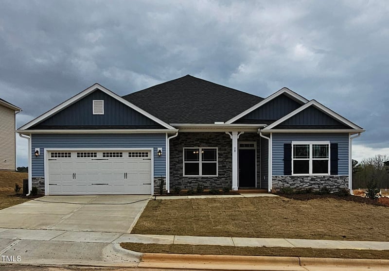 231 River Chapel Dr, Fuquay Varina, NC 27526