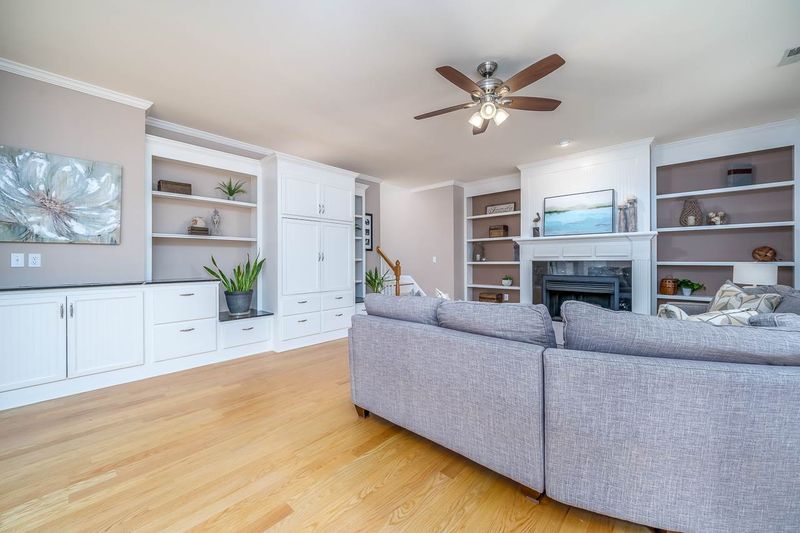 231 Shillings Chase Dr, Cary, NC 27518