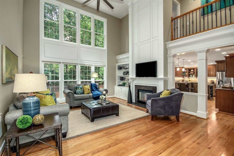231 Strathburgh Ln, Cary, NC 27518