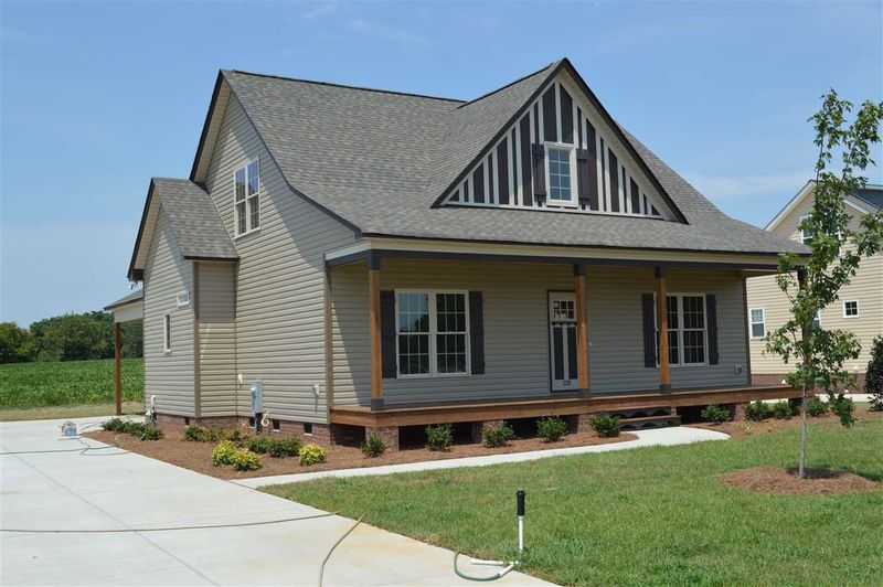 231 Westchase Dr, Clayton, NC 27527
