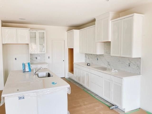 231 Windy Farm Dr, Fuquay Varina, NC 27526