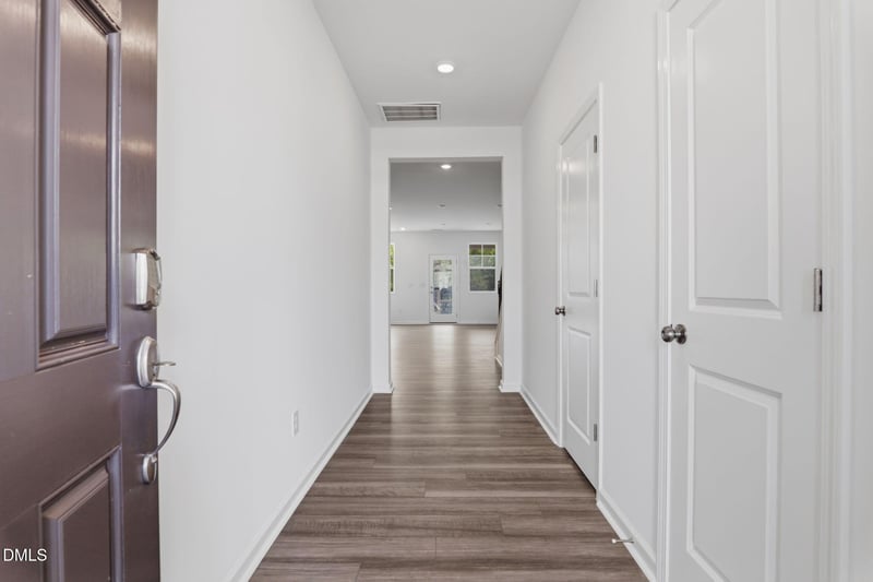 2310 Oakwood Meadows Ct, Raleigh, NC 27604