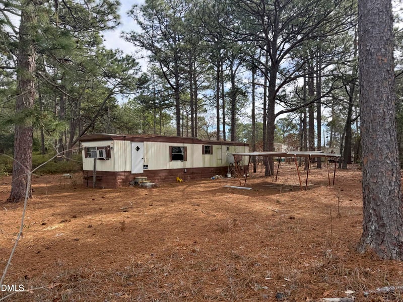 2310 Watson Lake Rd, Fayetteville, NC 28306