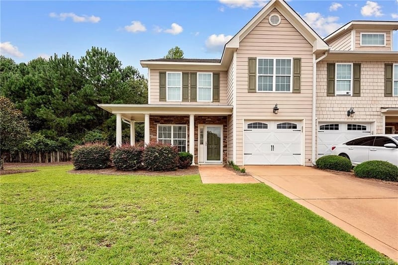2311 Bentridge Ln, Fayetteville, NC 28304