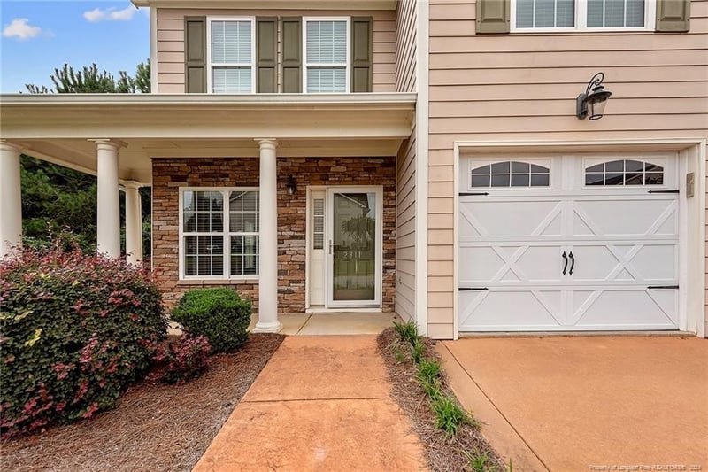 2311 Bentridge Ln, Fayetteville, NC 28304