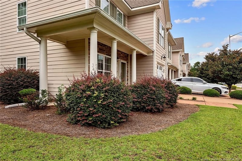 2311 Bentridge Ln, Fayetteville, NC 28304