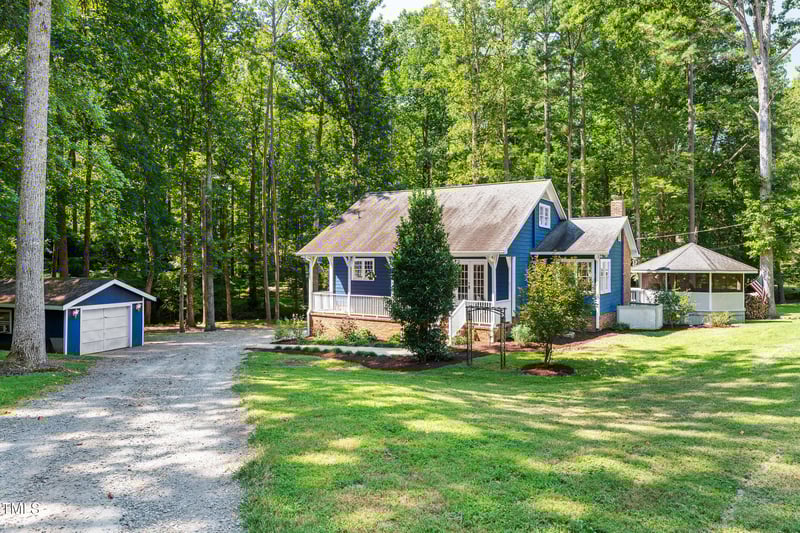 2311 Falls Dr, Chapel Hill, NC 27514