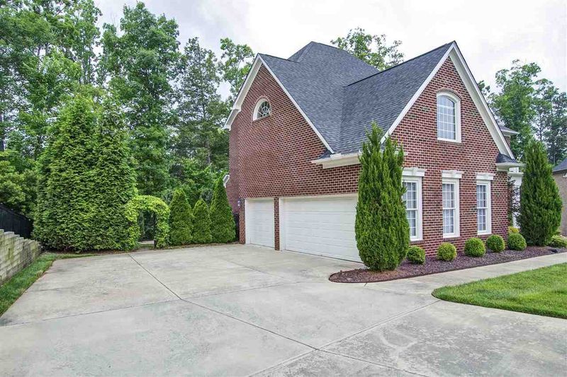 2311 Haniman Park Dr, Cary, NC 27513