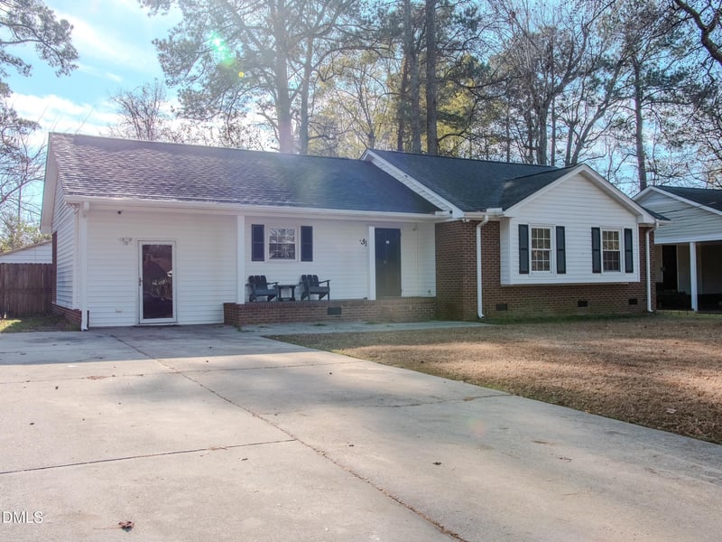 2311 Redwood Dr, Wilson, NC 27893