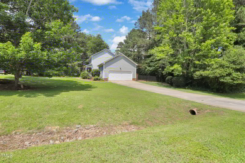 2312 Brasswynd Ct, Fuquay Varina, NC 27526