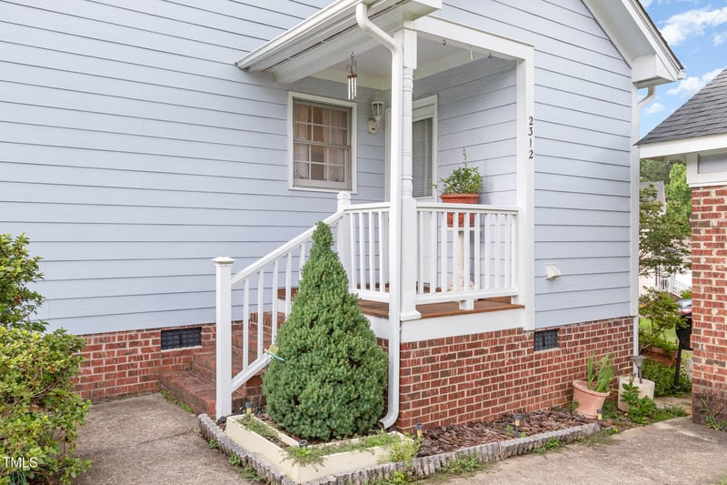 2312 Buckstone Ct, Fuquay Varina, NC 27526