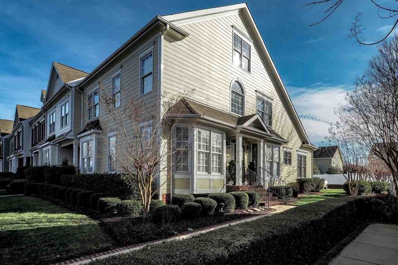 2312 St Pauls Sq, Raleigh, NC 27614