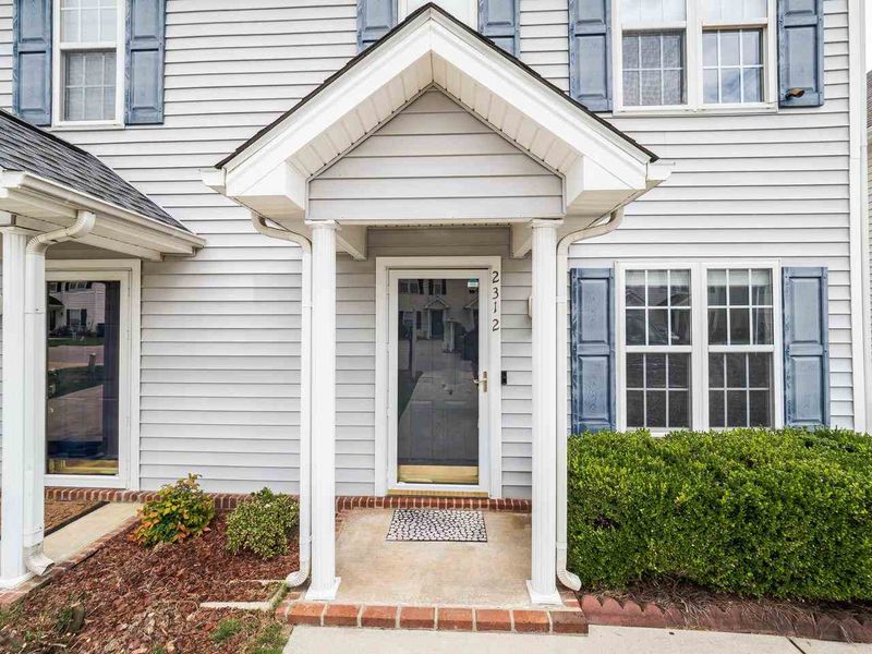 2312 Turtle Point Dr, Raleigh, NC 27604