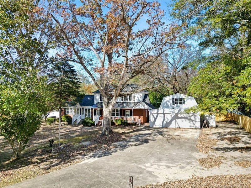 2313 Applebury Ln, Fayetteville, NC 28306