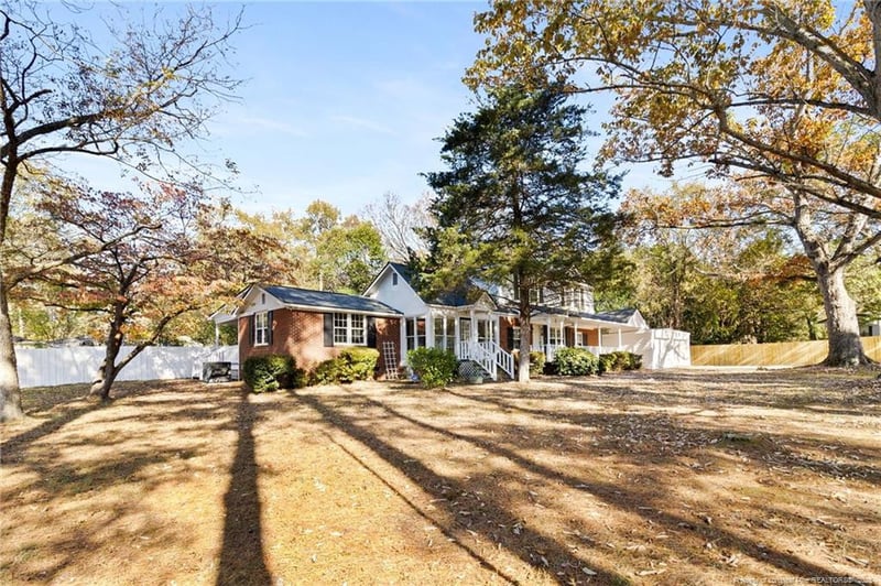 2313 Applebury Ln, Fayetteville, NC 28306