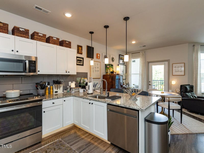 2313 Gathering Square Ct, Fuquay Varina, NC 27526