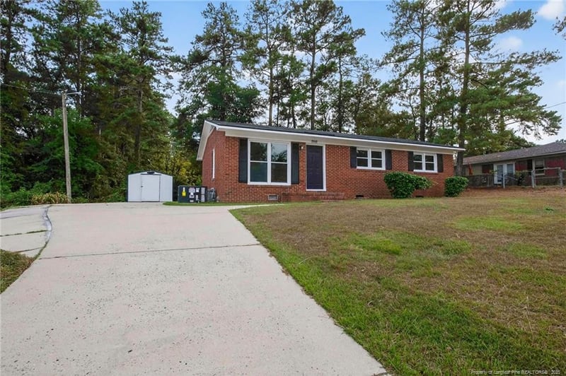 2313 Lake Ave, Fayetteville, NC 28301