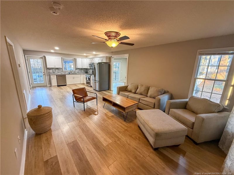 2313 Weatherwood Ct, Sanford, NC 27330