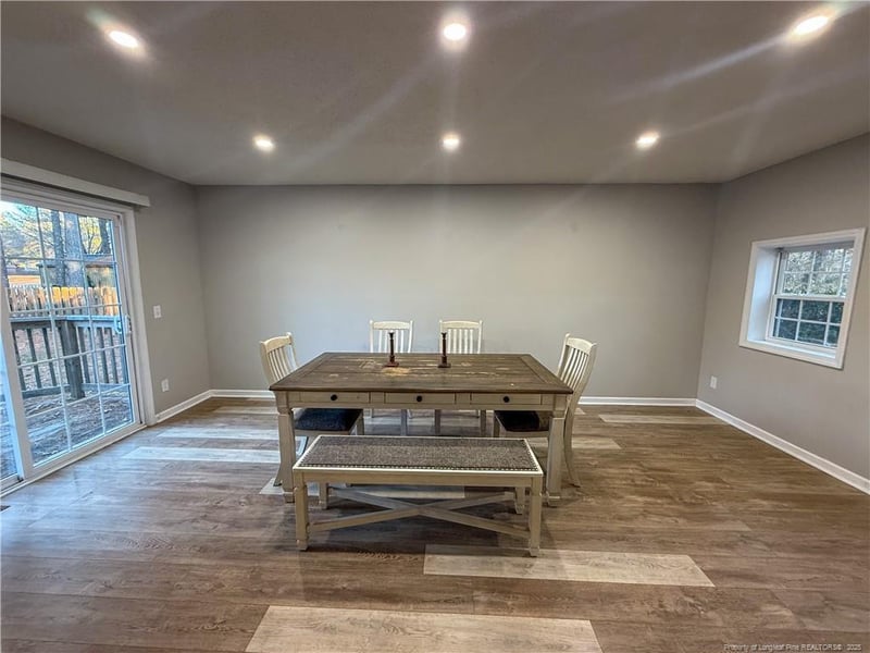 2313 Weatherwood Ct, Sanford, NC 27330