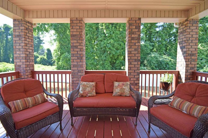 2314 Joneshurst Way, Zebulon, NC 27597