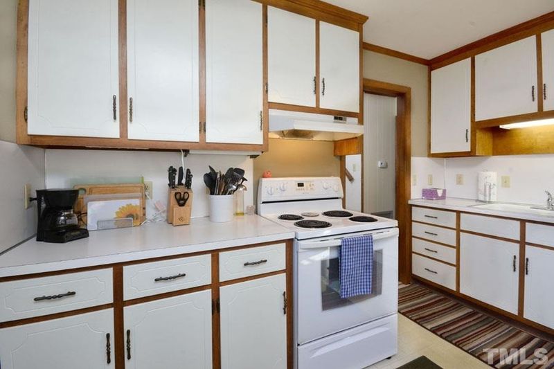 2314 Thunder Rd, Durham, NC 27712