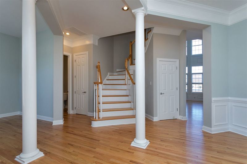 2315 Carriage Oaks Dr, Raleigh, NC 27614