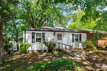 2316 Bedford Ave, Raleigh, NC 27607