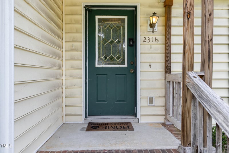 2316 Carthage Cir, Raleigh, NC 27604
