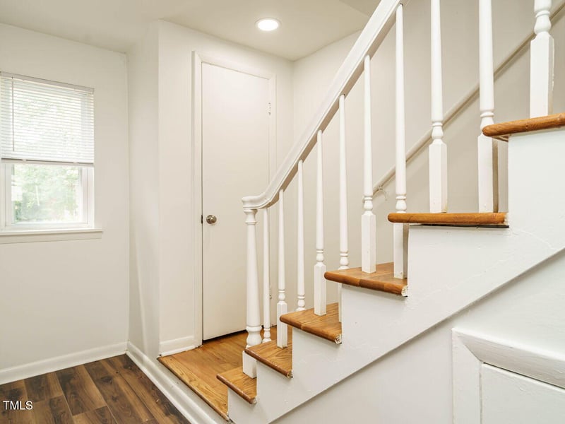 2316 Champion Ct, Raleigh, NC 27606