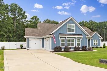 2316 Kingston Wood Dr, Fuquay Varina, NC 27526