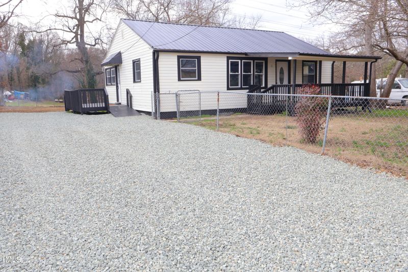 2316 Melrose Dr, Burlington, NC 27217