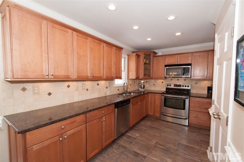 2317 Coxindale Dr, Raleigh, NC 27615