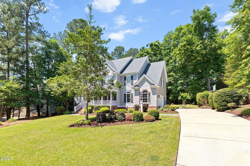2317 Forestbluff Dr, Fuquay Varina, NC 27526