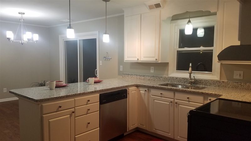2317 Lawrence Dr, Raleigh, NC 27603