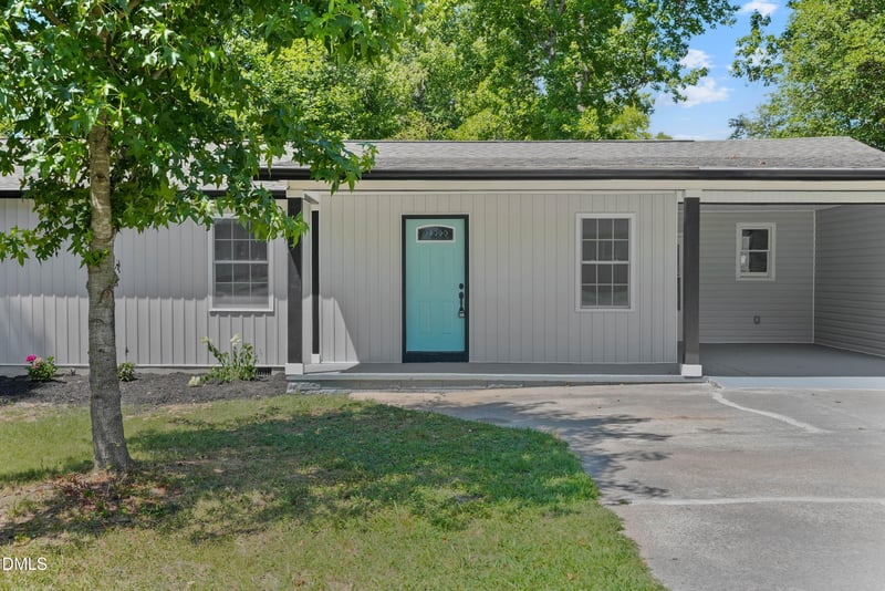 2318 Caroline Dr, Sanford, NC 27330
