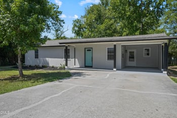 2318 Caroline Dr, Sanford, NC 27330