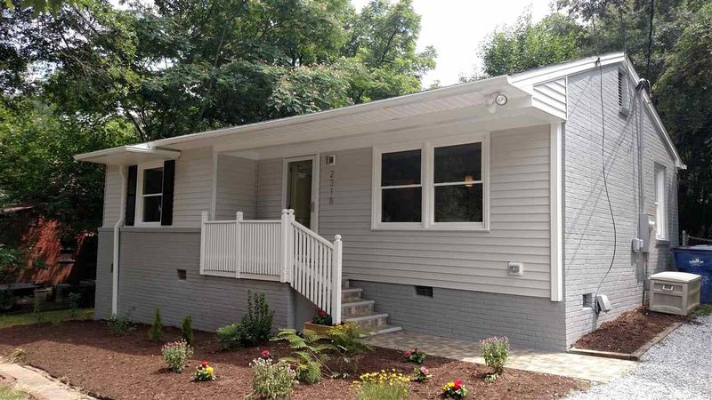 2318 Kennington Rd, Raleigh, NC 27610
