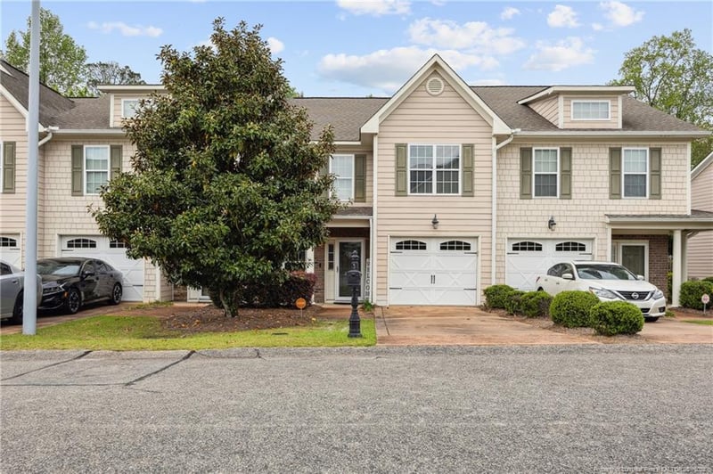 2319 Bentridge Ln, Fayetteville, NC 28304